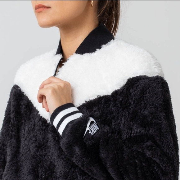 NIKE sherpa bomber black white yin yang fuzzy teddy color block- S - Picture 9 of 11